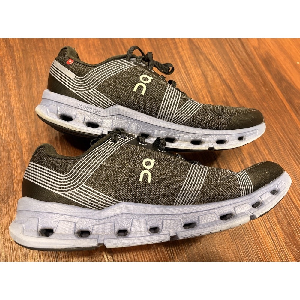 On CloudTec Men’s Athletic Running Shoes in Olive/White